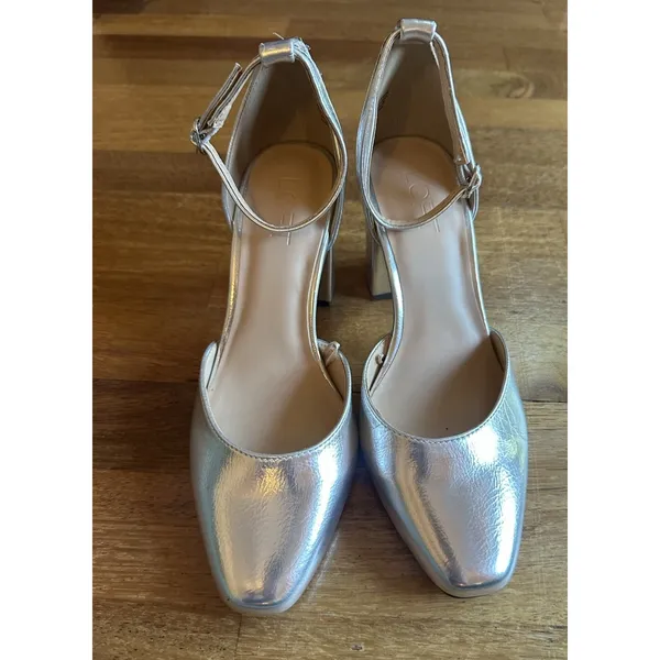 LOFT Silver Metallic Heel Ankle Strap Block Size 7.5M Round Closed Toe NEW - Image 3