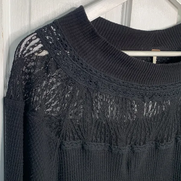 Free People Spring Valley Black Thermal Lace-Trim Top W-128 Sz Small - Image 5