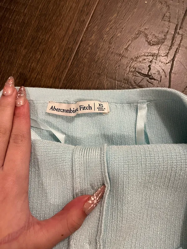 Abercrombie light blue ribbed tube top - Image 2