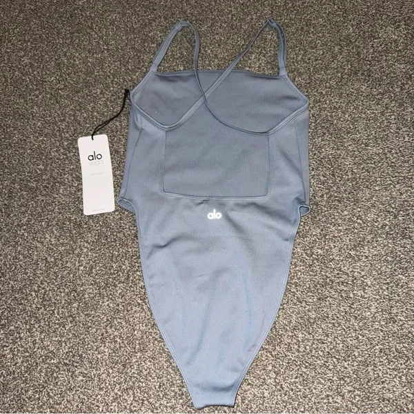 Alo Yoga Thrill Seeker Bodysuit Steel Blue NWT Size medium - Image 6