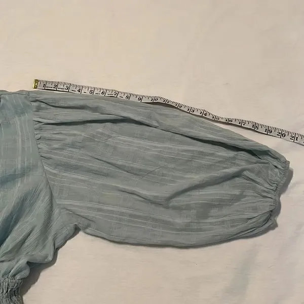NWT talent size 1X light green puff sleeve lace detail elastic waist crop top - Image 6