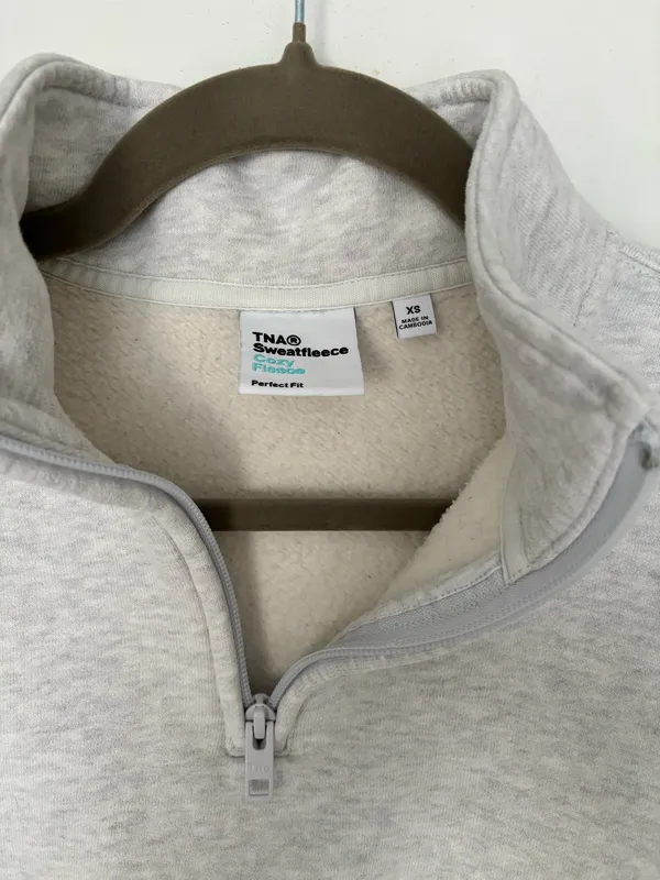 Aritzia TNA Cozy Fleece - Image 3