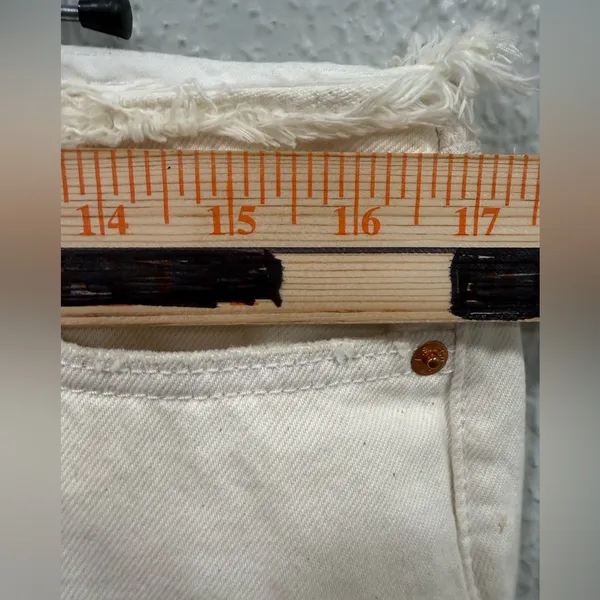 Levi's Women's Size 12 Wedgie Straight-Leg Ripped Waist Jeans White - Image 7