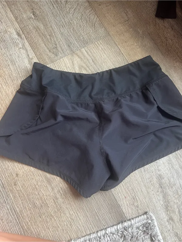 Brooks Women's Black Athletic Running Shorts - Image 8