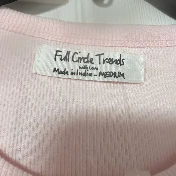 Pink butterfly top Size M - Image 4