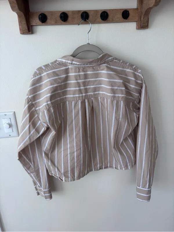 LOFT Cropped Button Down Cotton Blouse Size Small - Image 7