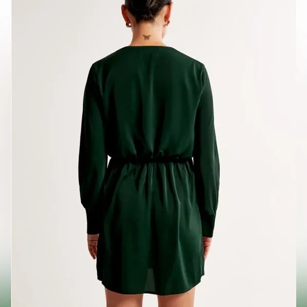 Abercrombie & Fitch Long-Sleeve Draped Mini Dress Dark Green - Image 5