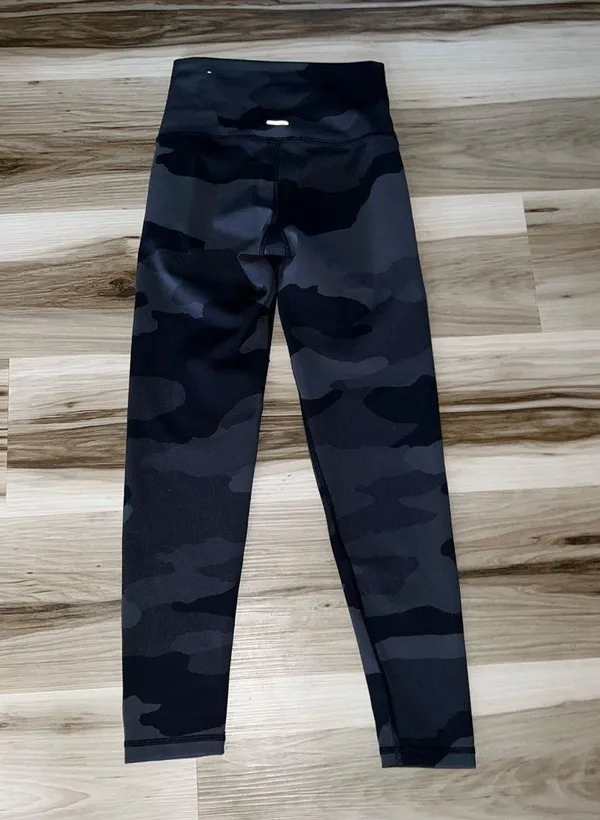 black camo leggings - Image 4