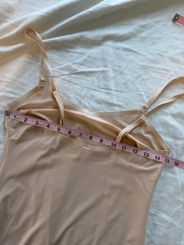 Spanx Low Back Slip Nude Medium - Image 6