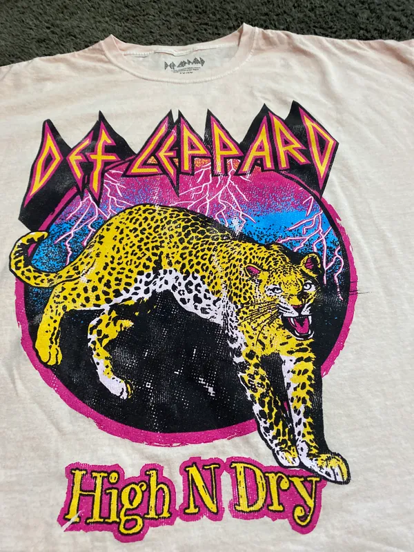 Def Leppard High N Dry Oversized Size 1X/2X - Image 2