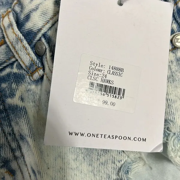 One Teaspoon Distressed Denim Shorts(Size 24) - Image 7