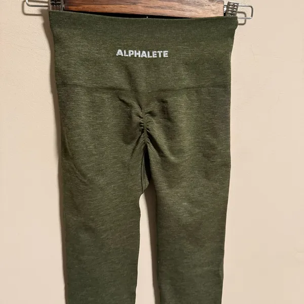 Alphalete Amplify Dusty Green Oak Evergreen Legging- Size XS - Image 7