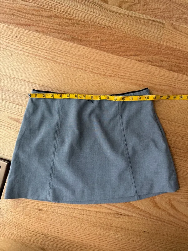 Zara Gray Mini Skirt Size Medium Black Bow Trim Office Siren - Image 7