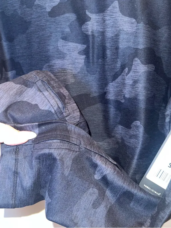 Yogalicious Lux‎ Black Camo Cropped Hoodie Athletic Top NWT Small - Image 5