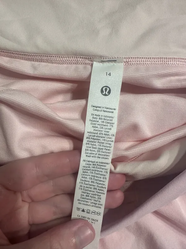 Strawberry Lululemon Milkshake Shorts size 14 speed up - Image 2