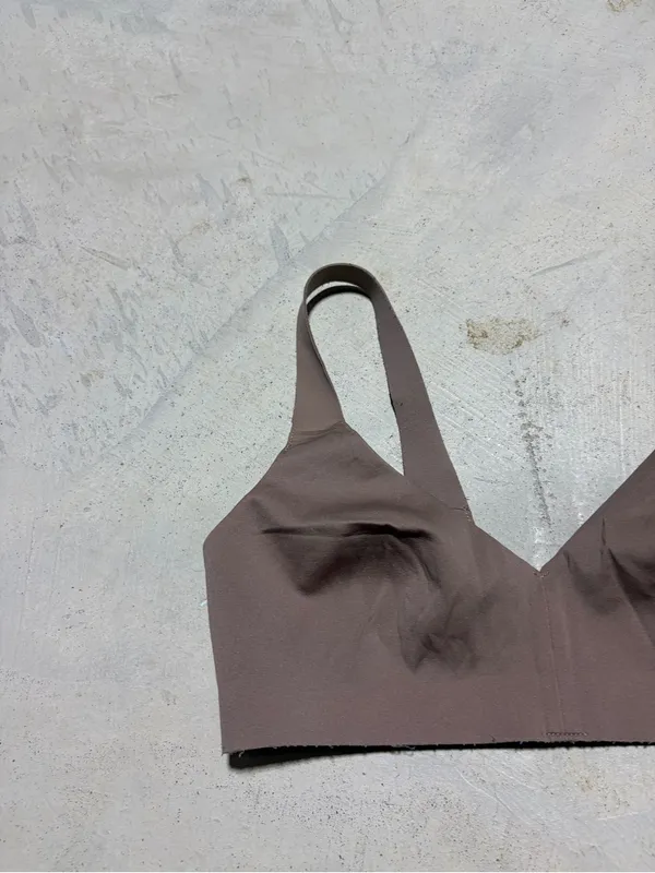 Lululemon Women’s Wireless Seamless Bra  Brown 34A - Image 2