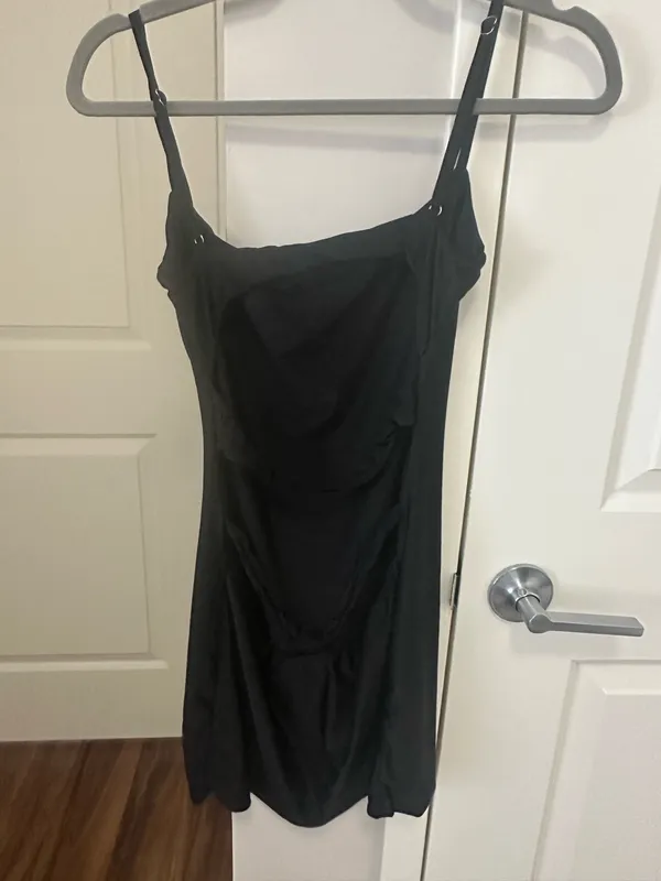 Edikted Dress Black Mini Cut-Out - Image 3