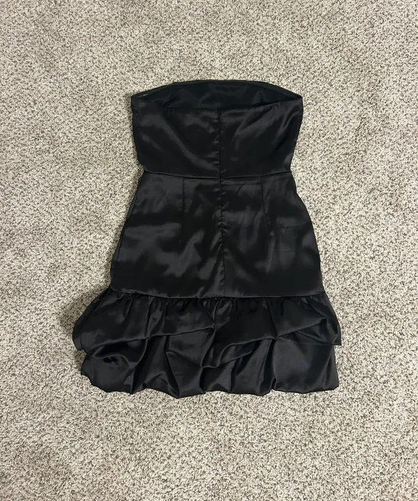 Strapless black Mini Dress - Image 2