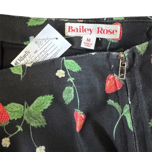 Bailey Rose NWT Black Strawberry Print Mini Skort Sz M Zip Closure Coquette - Image 6