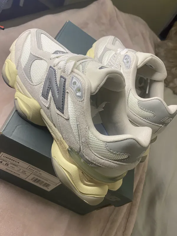 New Balance 9060 Women Sneakers Shoes Size 4.5 - Image 4
