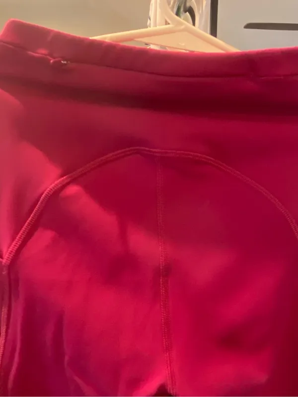 Lululemon Pink-Magenta leggings with Logo - Image 9