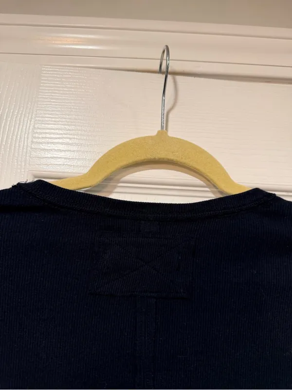 NWOT We The Free Size M Free People Ribbed V-Neck Long Sleeve Fitted Top Raw Hem - Image 7
