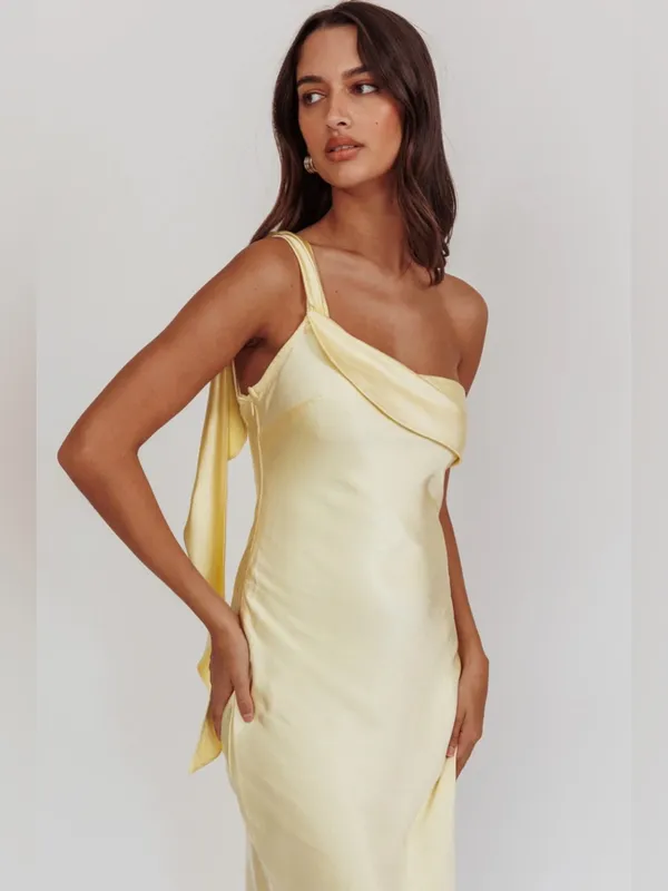 Selfie Leslie One-Shoulder Satin Slip Dress in Pale Yellow - Image 4