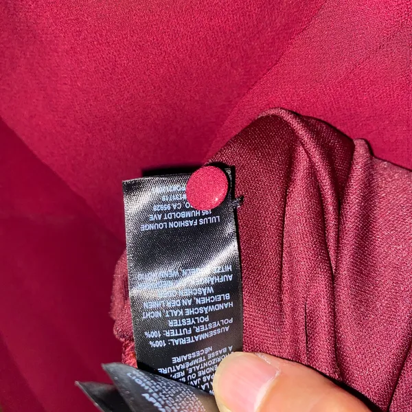 NWOT Lulu's Feel the Romance Burgundy Off-the-Shoulder Maxi Dress Women's Small - Image 8