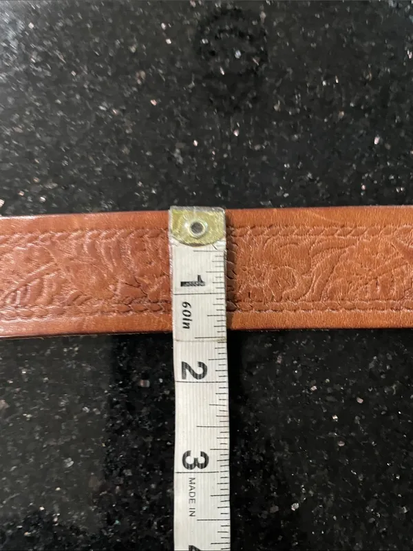 Vintage Guess Leather Belt Western Floral Engraved Silver Plate Buckle Size M - Image 6