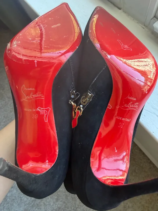 Red Bottoms - Image 11