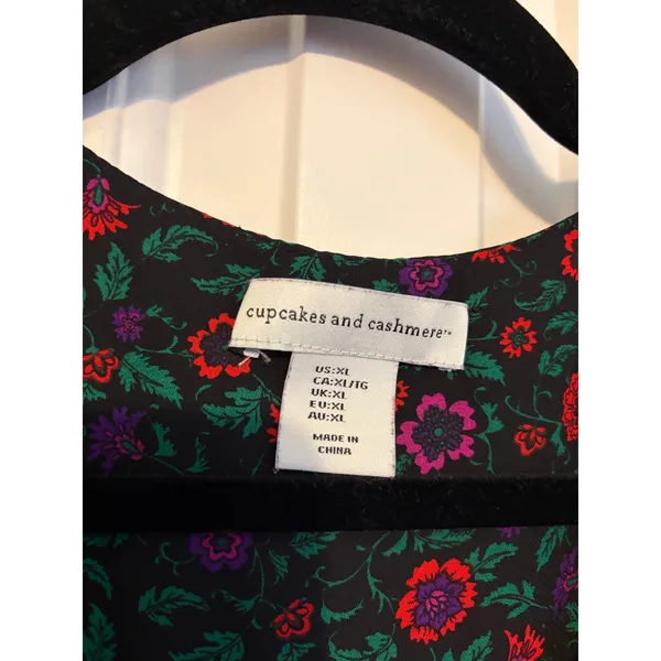Cupcakes and‎ Cashmere Floral Blouse Womens XL Long Sleeve Keyhole Career - Image 6