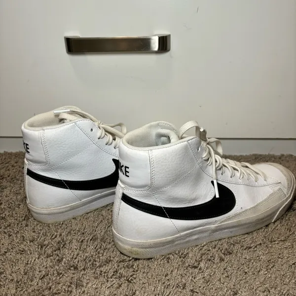 Nike Blazer Shoes - Image 5