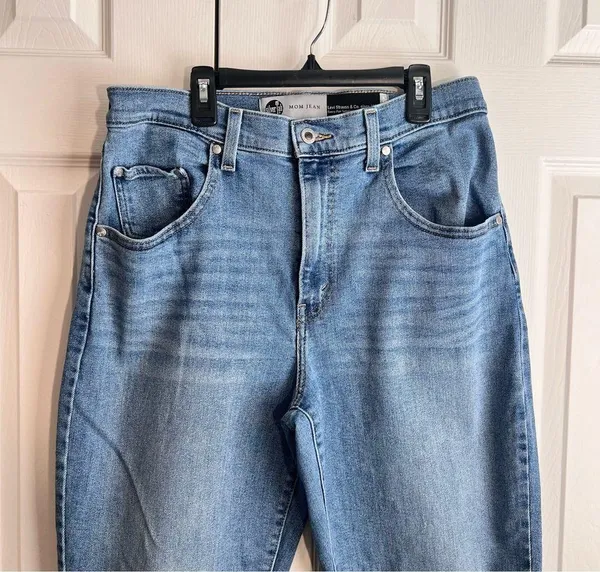 Levi’s silver tab women’s mom jeans wide legs like size 30 - Image 2