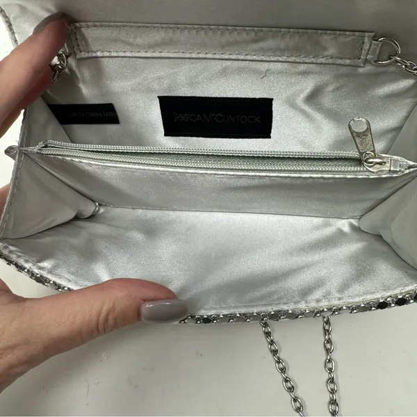 Jessica McClintock Silver Mesh Evening Bag Chain Strap Clutch - Image 3
