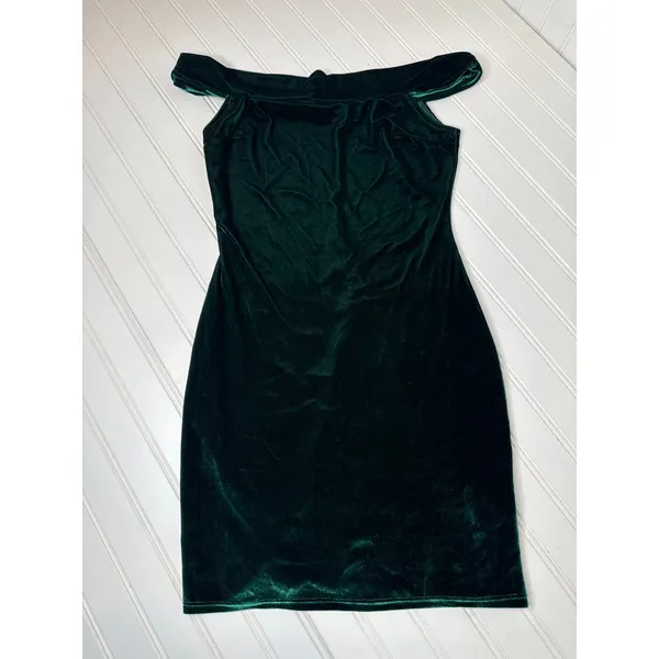 Urban Outfitters Velour Emerald Green Mini Drees Stretchy Quiet Luxury Soft Sz M - Image 2