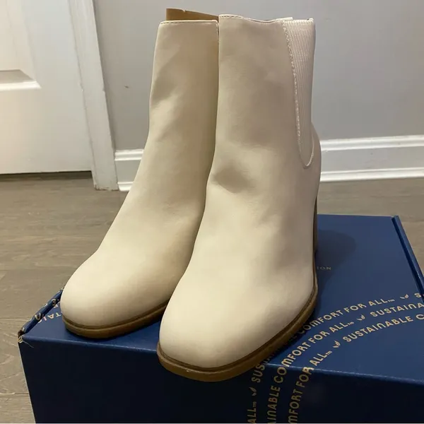NEW Dr. Scholl's Shoes Women's Ride Away Mid Shaft Boots Calf in White Cap - Image 11