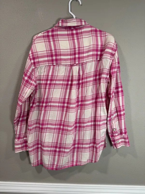 AE Oversized Long-Sleeve Plaid Button-Up Shirt - Image 5