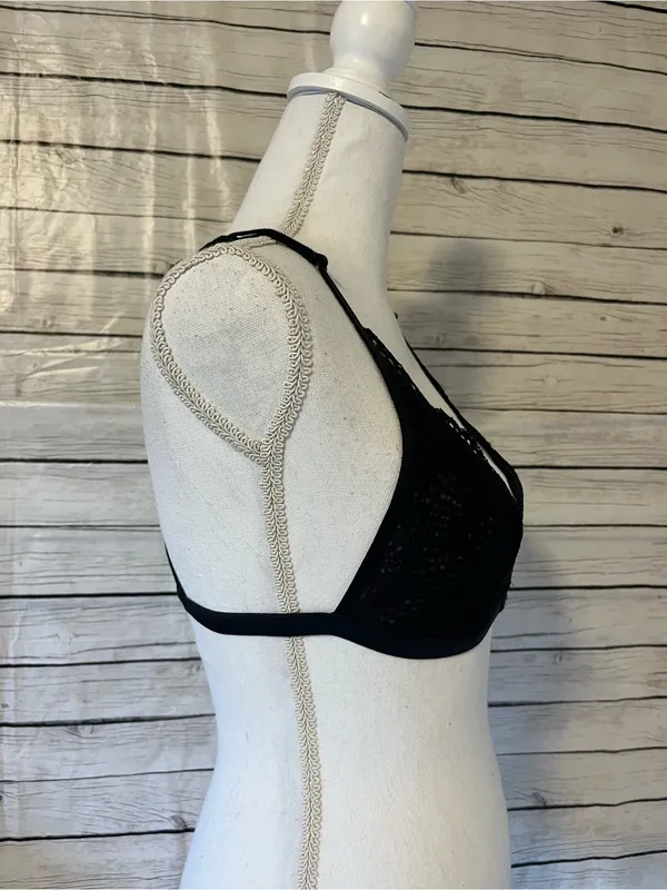 Victoria's Secret Front Close Butterfly Back Bralette Size Medium - Image 8