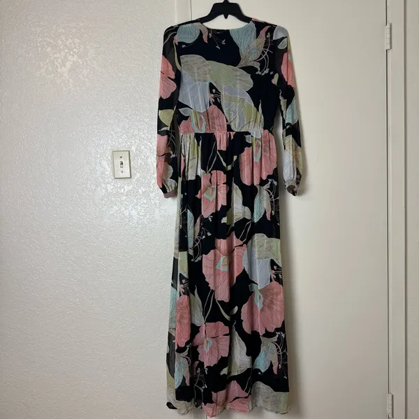 Lulus Wondrous Water Lilies Black Floral Print Maxi Dress Size M - Image 6