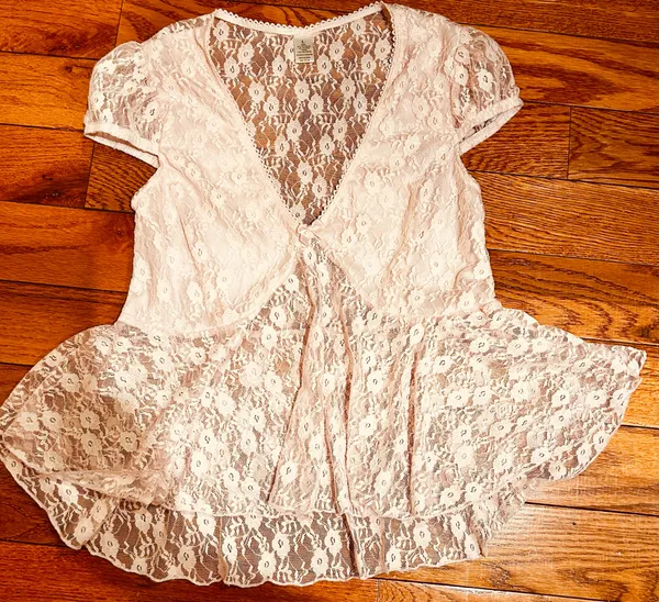 NWOT BABY PINK Lace see through Cap Sleeve Babydoll high low Top size L - Image 6