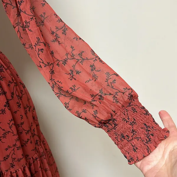 NWT bohme Smocked Tiered Maxi Dress Sheer Sleeves Rust with black design size S - Image 4