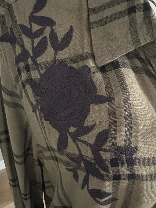 Time & Tru size XXL green & black button down shirt - Image 7