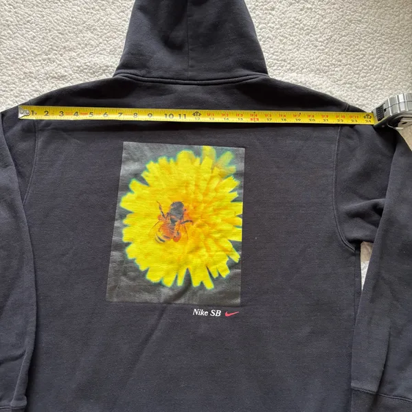 Nike SB Black Graphic Bee Dandelion Skate Pullover Hoodie L Gorpcore skatewear - Image 12