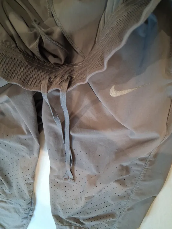 Nike Running Division Gray Athletic Pants Reflective Swoosh Women Size S Pockets - Image 3
