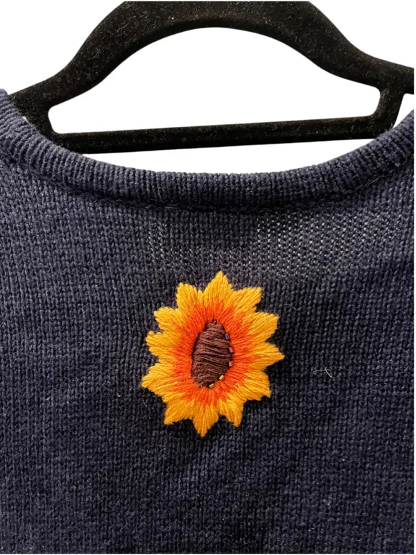 NWT Vtg Bobbie Brooks Fall Harvest Scarecrow Sweater Vest L Pumpkin Sunflower - Image 8