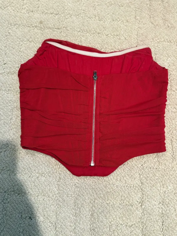 Red Strapless Ruched Mesh Corset Top Pointed Hem - Image 4