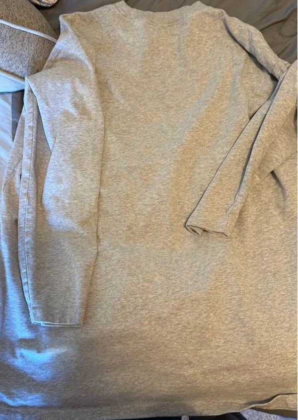 Gymshark long sleeve with pockets  - Image 4