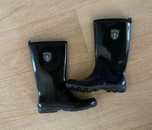 Kamik girls rain boots size 7 - Image 2