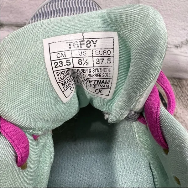 Women's Dynaflyte Running Shoe Size 6.5 - Image 7