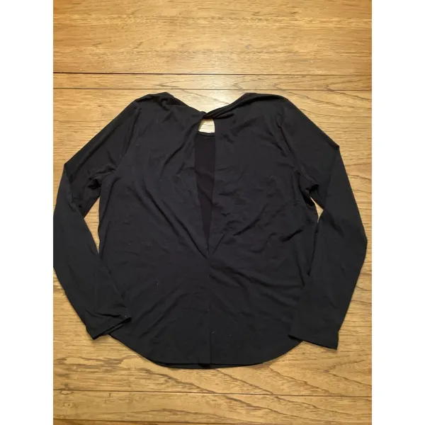 Athleta Women's S Black Long Sleeve Top Round Neck Athletic Yoga Pullover - Image 3